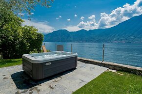 Sala Comacina Villas