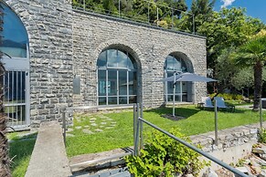 Sala Comacina Villas