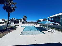 Ppt428- Whooping Crane Lane