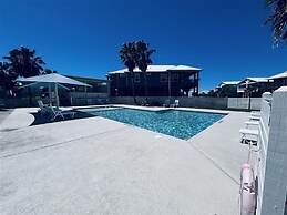 Ppt428- Whooping Crane Lane