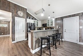 Sdl628-diving Dolphin