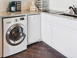 Victorian 5101- A Sailor's Getaway