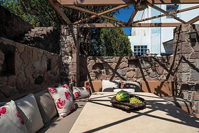 Absolute Perdika Aegina