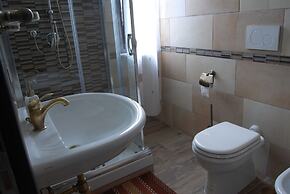 Guesthouse outside the Port