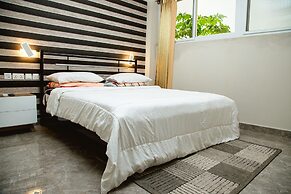 Ark Hotel and Apartments