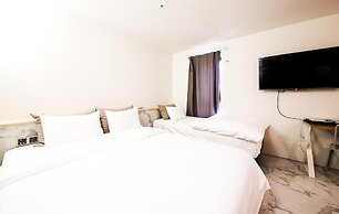 Elephant Shower Hotel