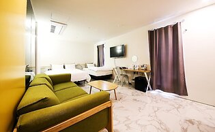 Elephant Shower Hotel