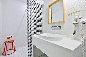 Elephant Shower Hotel