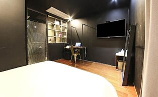 Elephant Shower Hotel