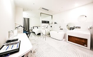 Elephant Shower Hotel