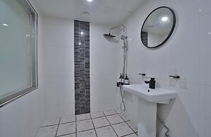 Hotel Advance