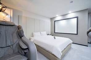 Hotel Advance