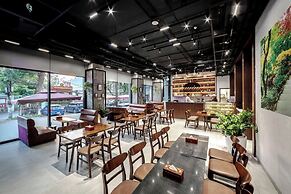 A25 Hotel - 18 Nguyen Hy Quang