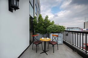 A25 Hotel - 18 Nguyen Hy Quang