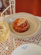 Isabella's Llafranc
