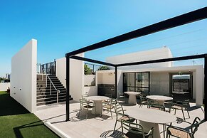 Rambla @ Perry House