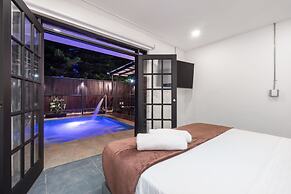 Casa Madera Parque Lleras by HOUSY HOST