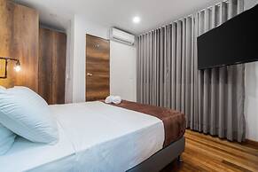 Casa Madera Parque Lleras by HOUSY HOST