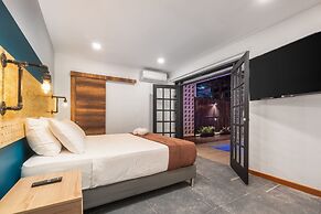 Casa Madera Parque Lleras by HOUSY HOST