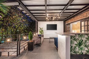 Casa Madera Parque Lleras by HOUSY HOST