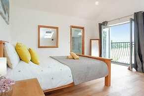 Cosy Cottage in the Blackdown Hills, Devon