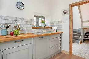 Cosy Cottage in the Blackdown Hills, Devon