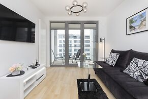 Obrońców Wybrzeża Gdynia by Renters