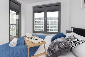 Obrońców Wybrzeża Gdynia by Renters