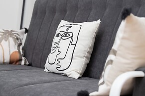 Obrońców Wybrzeża Gdynia by Renters