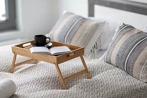 Obrońców Wybrzeża Gdynia by Renters