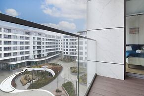 Obrońców Wybrzeża Gdynia by Renters