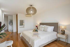 Pool, sun and sea View - Villa das Quebradas