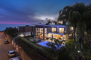 Pool, sun and sea View - Villa das Quebradas