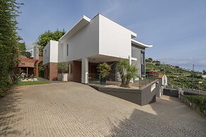 Pool, sun and sea View - Villa das Quebradas