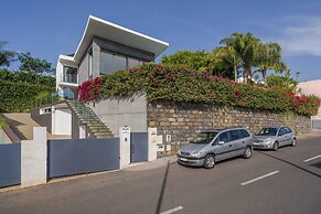 Pool, sun and sea View - Villa das Quebradas