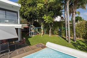Pool, sun and sea View - Villa das Quebradas