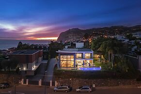 Pool, sun and sea View - Villa das Quebradas