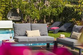 Pool, sun and sea View - Villa das Quebradas