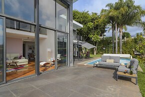 Pool, sun and sea View - Villa das Quebradas