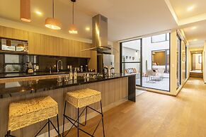 Casa Colima by Kukun