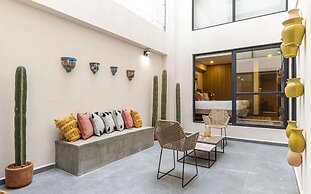 Casa Colima by Kukun