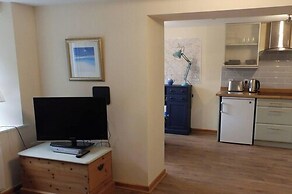 1 Bed-cottage-parking-patio-close to Coasts