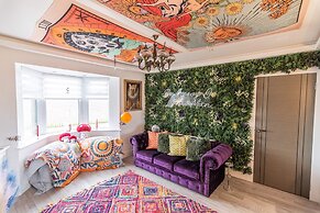 Stunningly Refurbished 1 bed Home on the N/e Coast