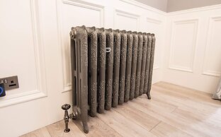 Stunningly Refurbished 1 bed Home on the N/e Coast