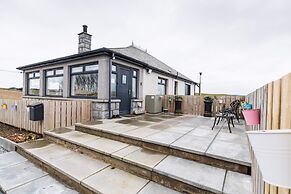 Stunningly Refurbished 1 bed Home on the N/e Coast