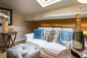 Moro Studio Suite in Lucca