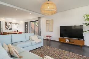 With Pool and Superb sea View - Villa Candelária
