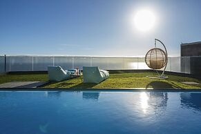 With Pool and Superb sea View - Villa Candelária