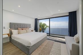 With Pool and Superb sea View - Villa Candelária