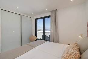 With Pool and Superb sea View - Villa Candelária